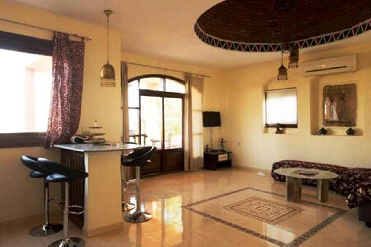 Nile Compound Hotel Luxor Bagian luar foto