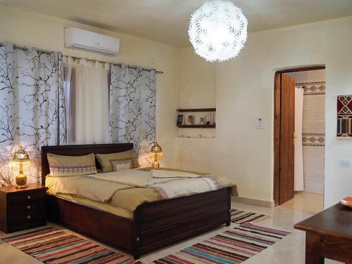 Nile Compound Hotel Luxor Bagian luar foto