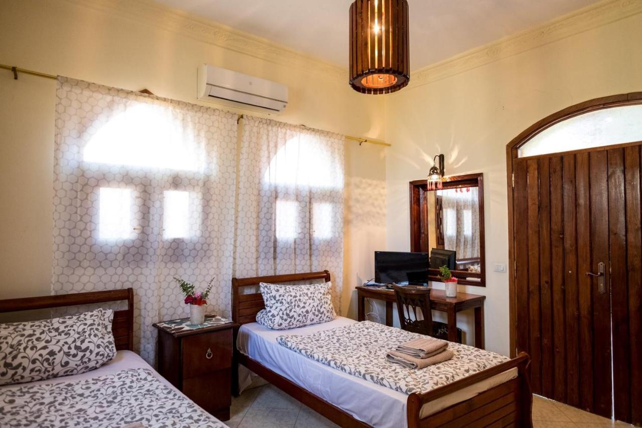 Nile Compound Hotel Luxor Bagian luar foto