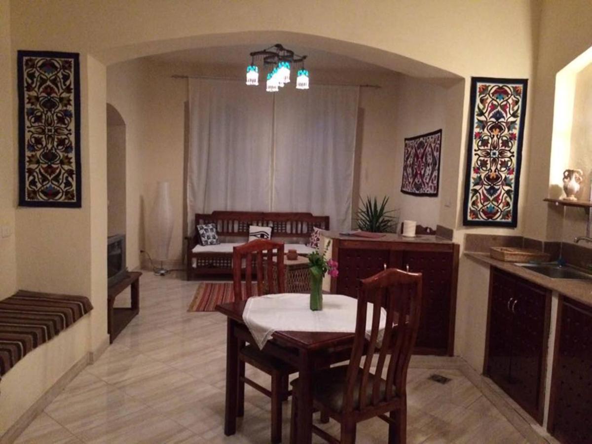 Nile Compound Hotel Luxor Bagian luar foto