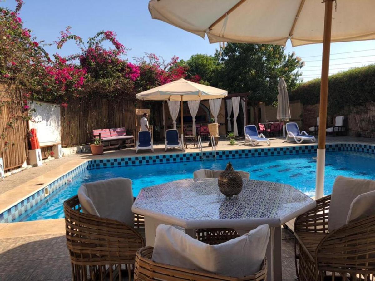 Nile Compound Hotel Luxor Bagian luar foto