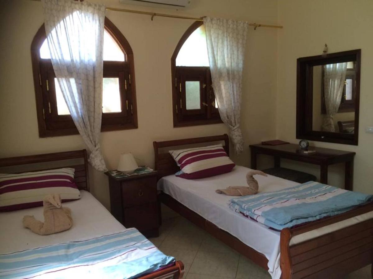 Nile Compound Hotel Luxor Bagian luar foto