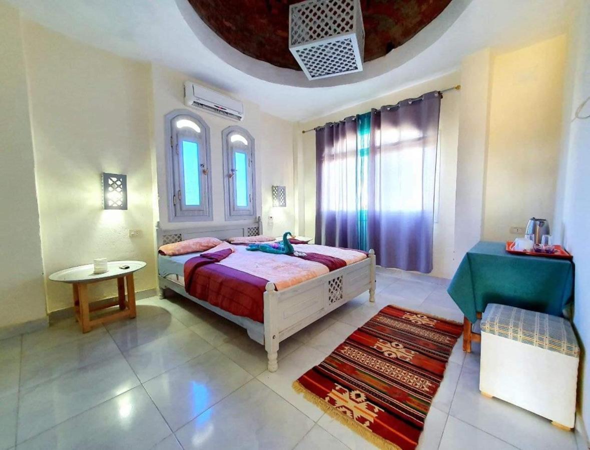 Nile Compound Hotel Luxor Bagian luar foto