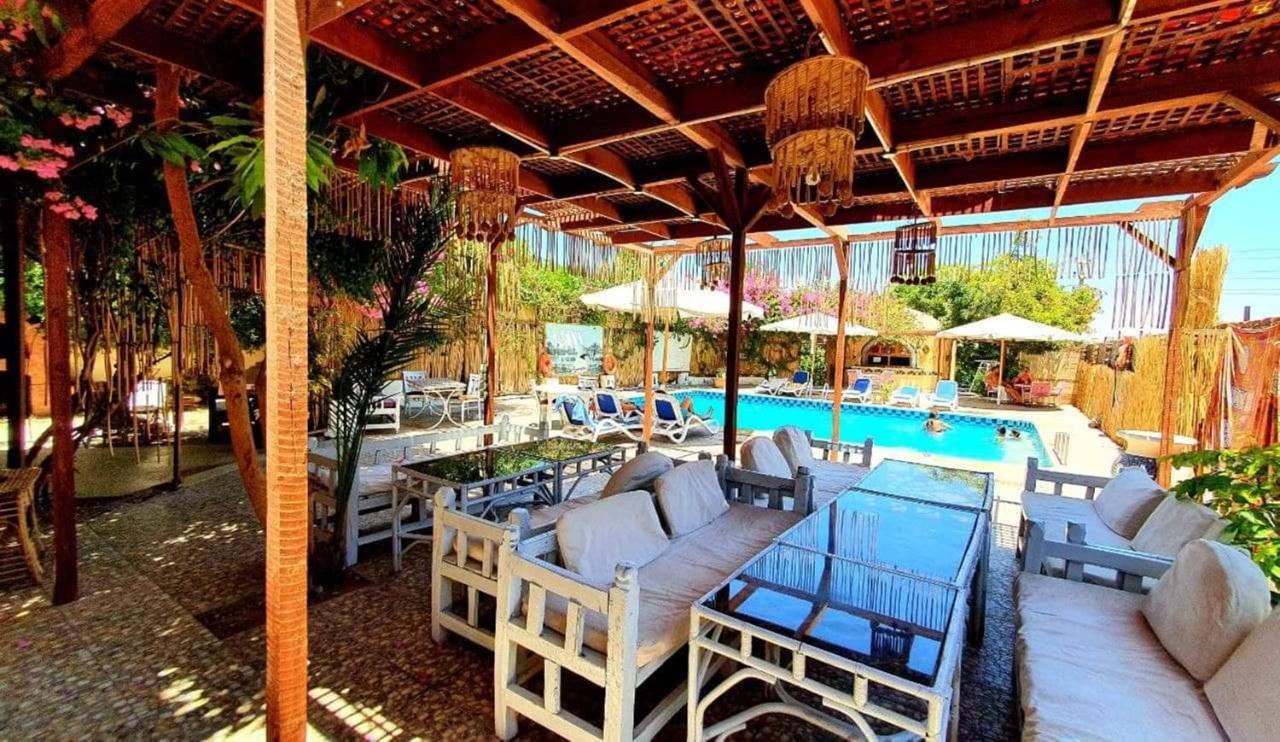 Nile Compound Hotel Luxor Bagian luar foto