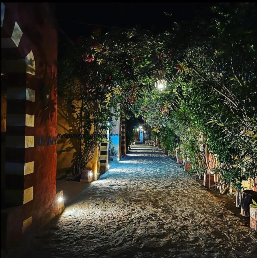 Nile Compound Hotel Luxor Bagian luar foto