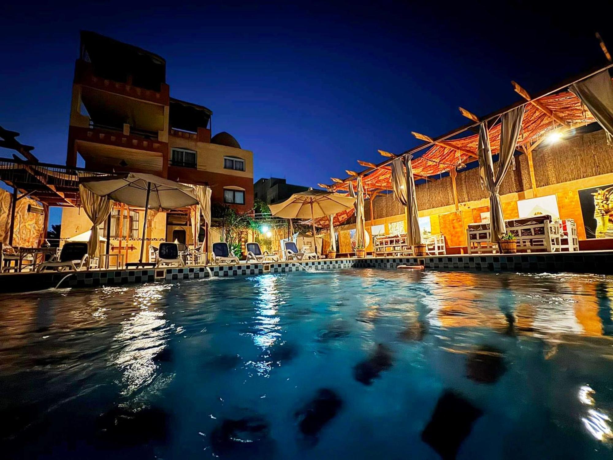 Nile Compound Hotel Luxor Bagian luar foto